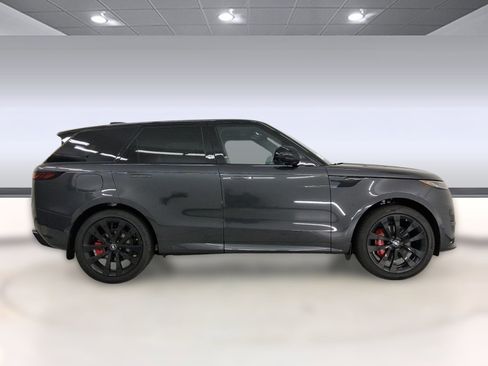 New 2025 Land Rover Range Rover Sport Dynamic SE image 8