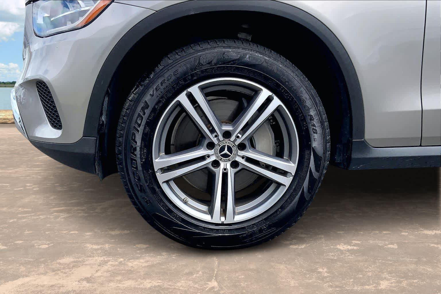 Used 2020 Mercedes-Benz GLC 300 image 8