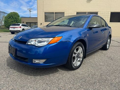 Used 2004 Saturn ION Level 3 w/ Travel Pkg FWD image 3