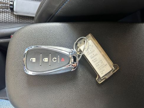 Used 2025 Chevrolet Trax LT image 22