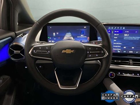 Used 2025 Chevrolet Equinox EV LT w/ Convenience Package image 10