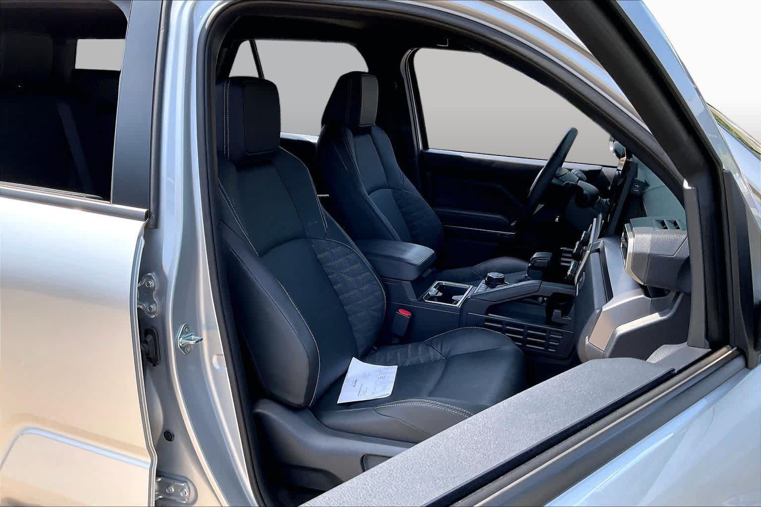 Used 2026 Toyota 4Runner TRD Off-Road Premium AWD/4WD image 9