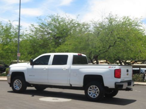 Used 2017 Chevrolet Silverado 2500 LT w/ LT Fleet Convenience Package AWD/4WD image 5
