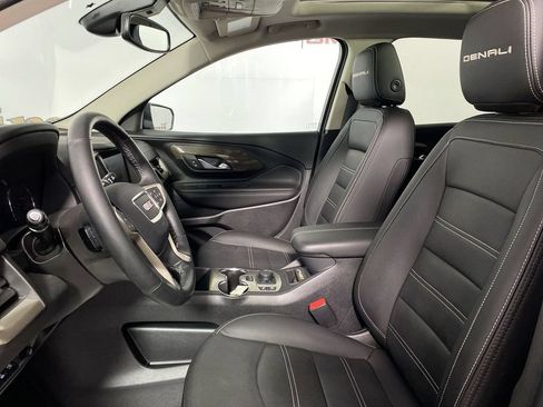 Used 2023 GMC Terrain Denali w/ Denali Premium Package AWD/4WD image 11