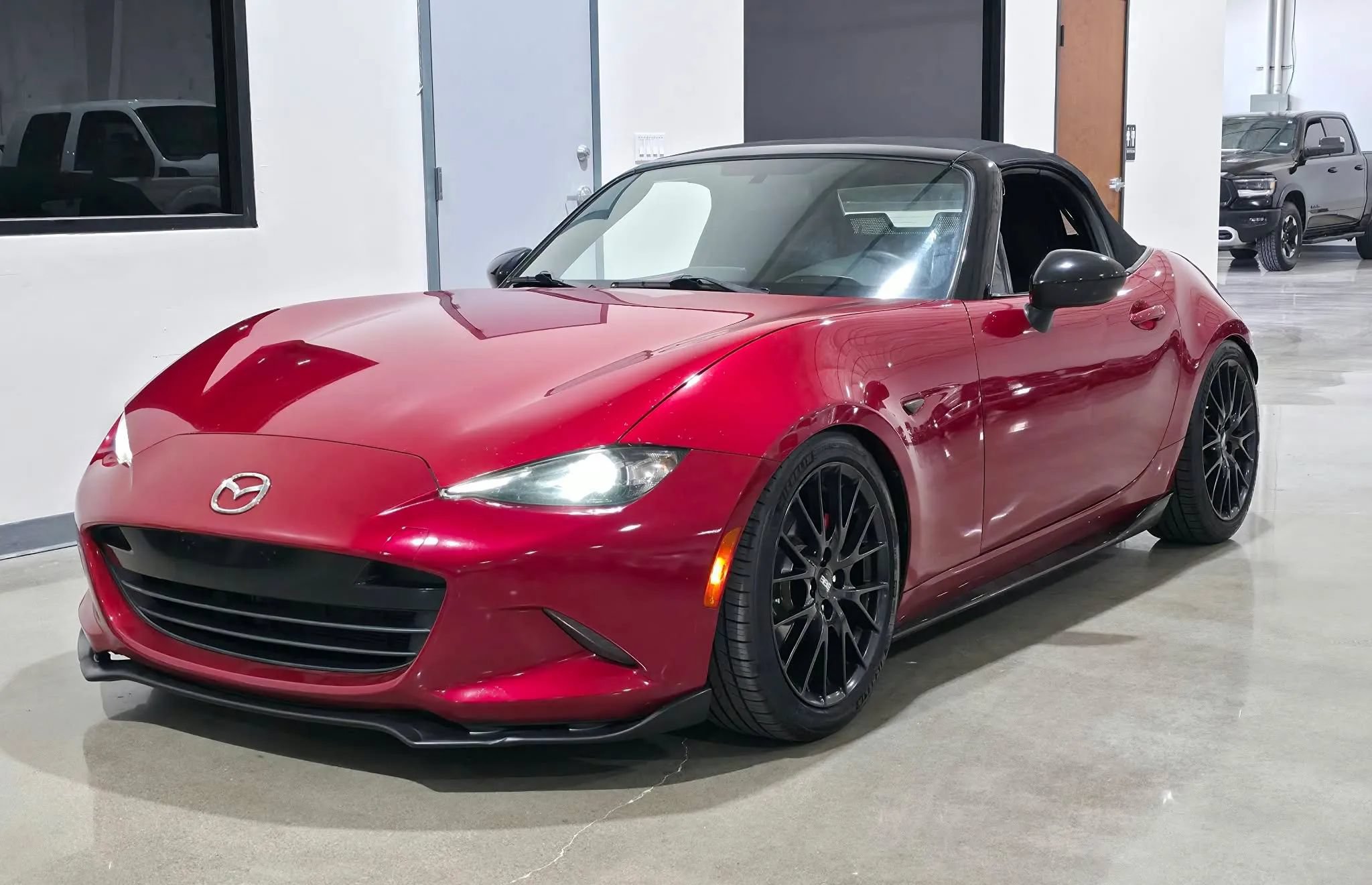 Used 2016 MAZDA MX-5 Miata Club w/ Brembo/BBS Package RWD image 7