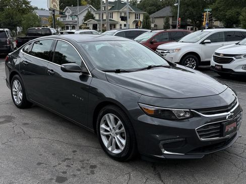 Used 2016 Chevrolet Malibu LT w/ Driver Confidence Package image 5