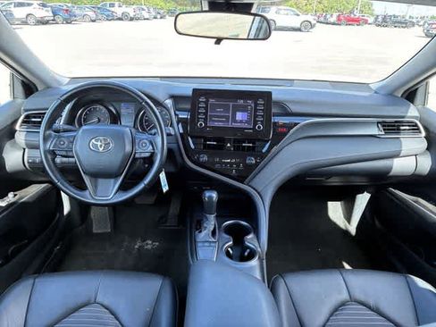 Used 2023 Toyota Camry SE image 16