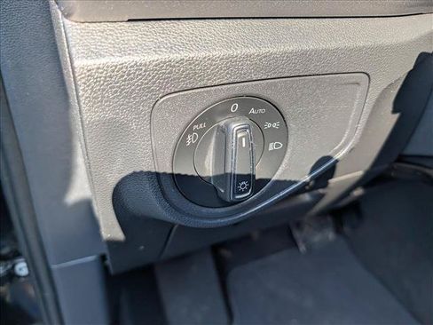 Used 2019 Volkswagen Atlas SE AWD/4WD image 32