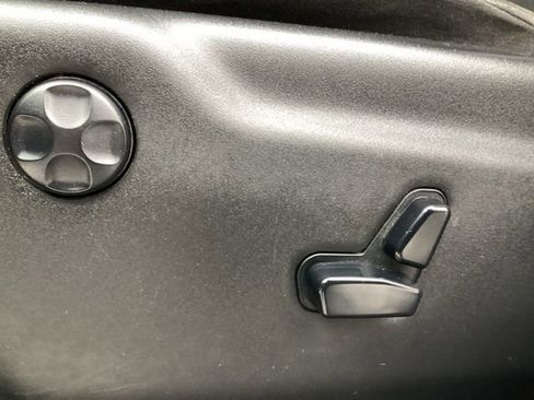 Used 2020 Dodge Durango SXT AWD/4WD image 16