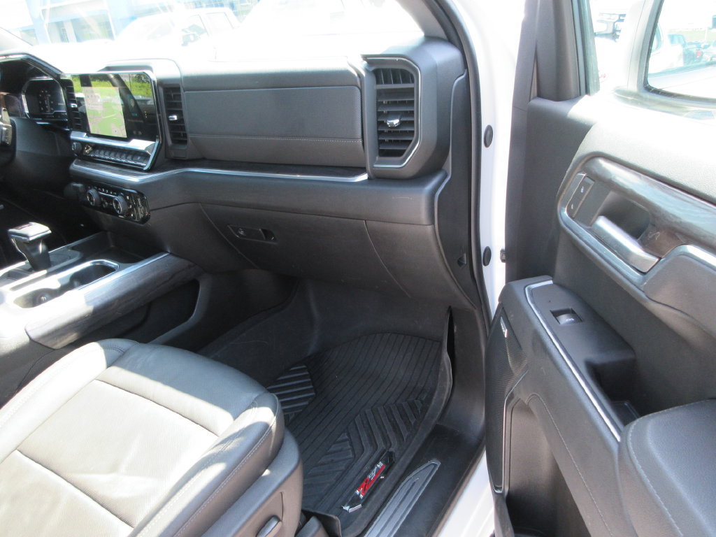 Certified 2025 Chevrolet Silverado 1500 LTZ AWD/4WD image 22