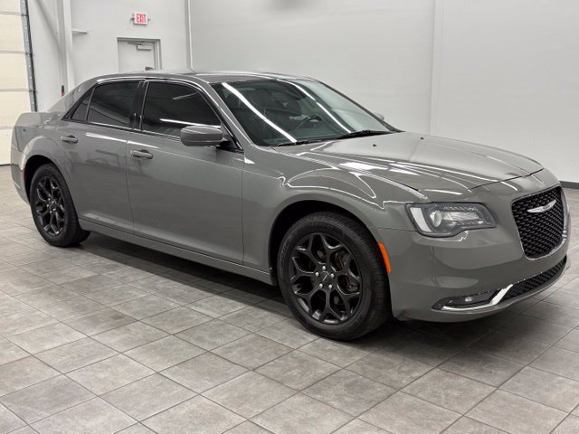 Used 2019 Chrysler 300 S AWD/4WD image 1