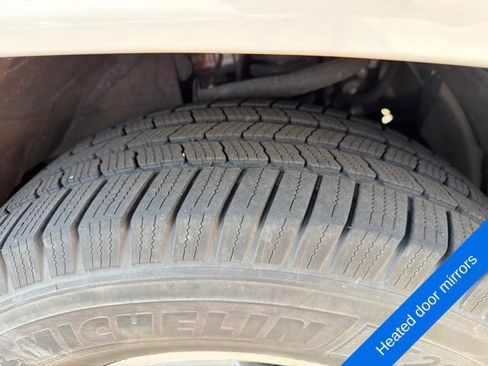 Used 2013 Toyota 4Runner SR5 AWD/4WD image 13