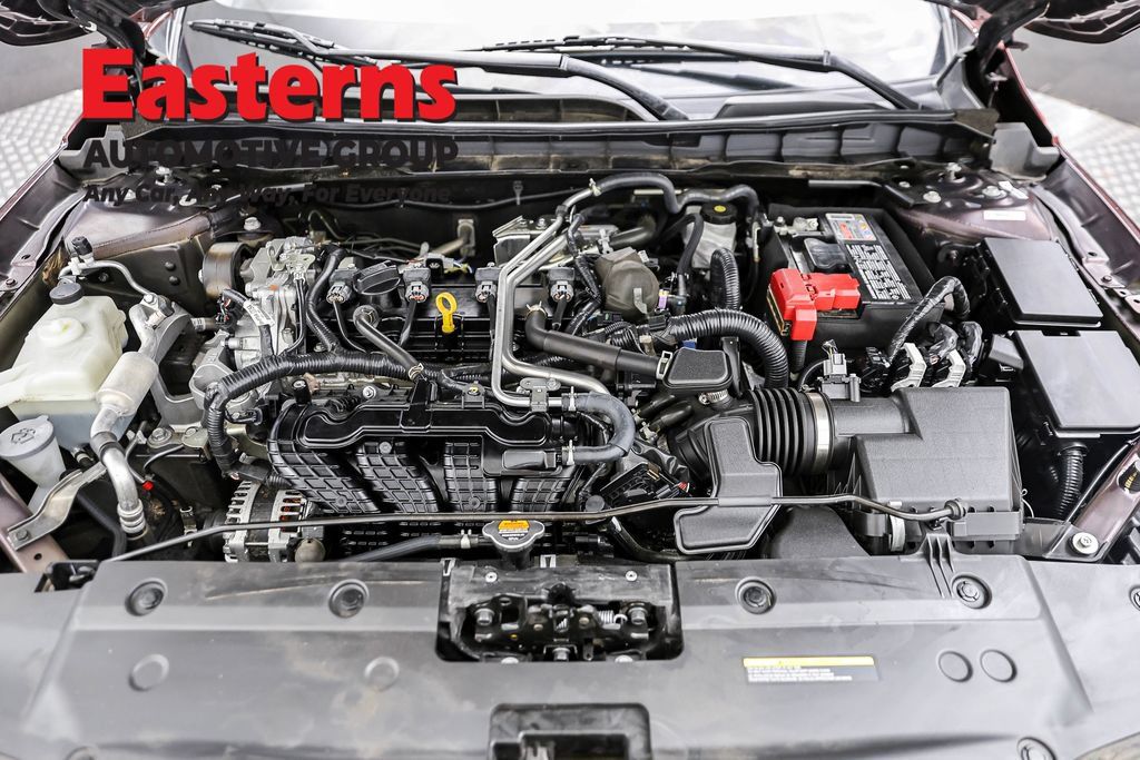 Used 2025 Nissan Altima 2.5 SV FWD image 9