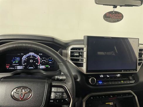 Used 2024 Toyota Tundra Limited AWD/4WD image 15
