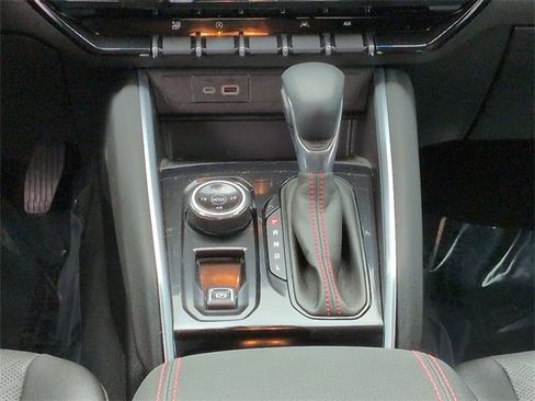 Used 2023 Chevrolet Colorado Z71 w/ Z71 Convenience Package 2 image 19