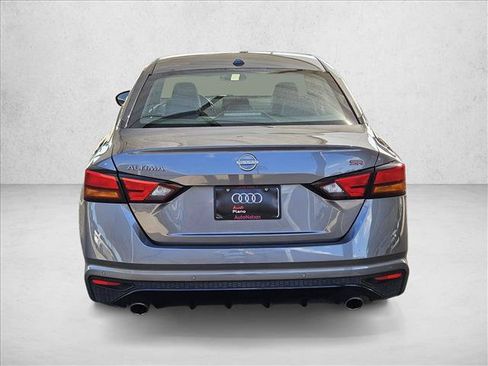 Used 2024 Nissan Altima 2.5 SR FWD image 6