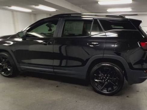 Certified 2024 GMC Terrain SLE w/ Driver Convenience Package image 6