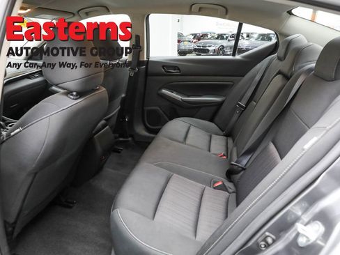 Used 2024 Nissan Altima 2.5 SV image 21