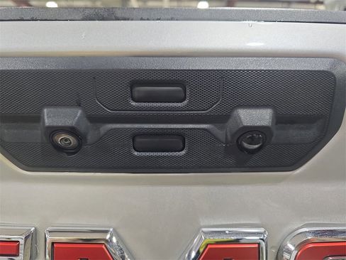 Used 2023 GMC Sierra 2500 Denali w/ Denali Ultimate Package image 13