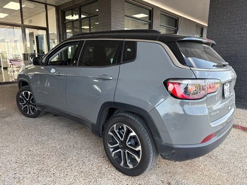 Used 2022 Jeep Compass Limited AWD/4WD image 4