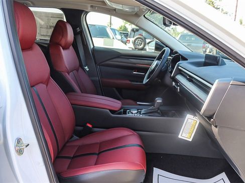 New 2026 MAZDA CX-50 AWD 2.5 Hybrid w/ Cargo Package image 17