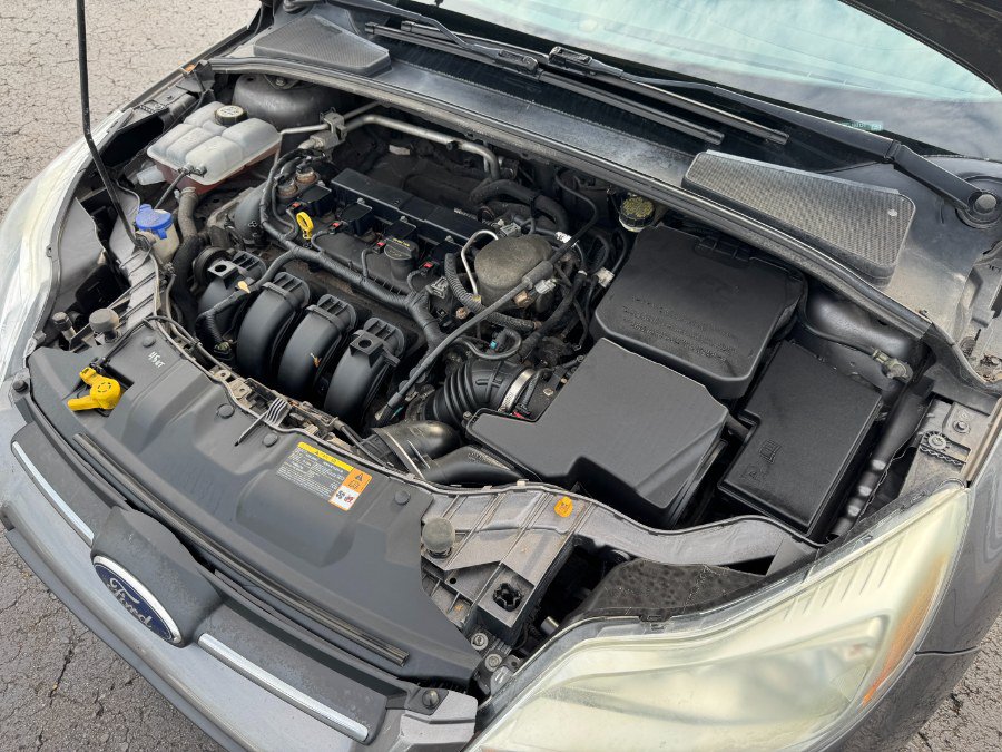 Used 2014 Ford Focus SE FWD image 23