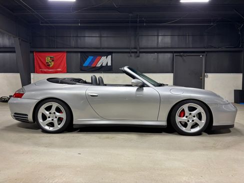 Used 2004 Porsche 911 Carrera 4S AWD/4WD image 4