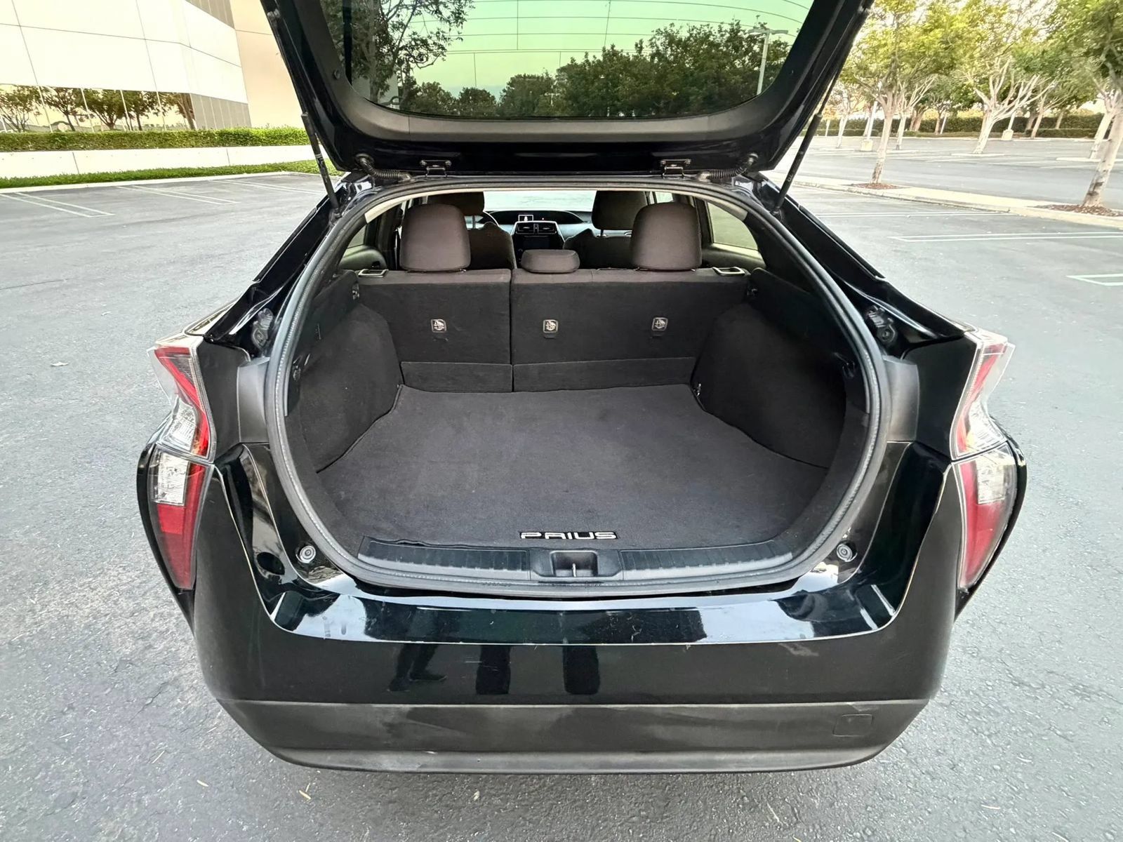 Used 2016 Toyota Prius Three FWD image 15