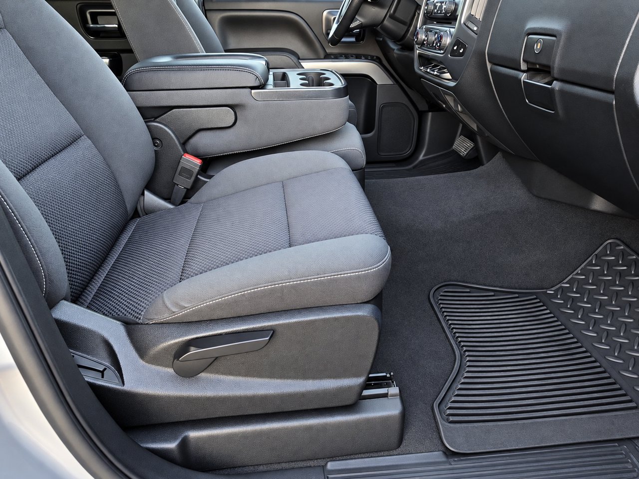 Certified 2018 Chevrolet Silverado 1500 LT w/ All Star Edition AWD/4WD image 31
