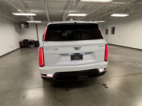 New 2026 Cadillac Escalade IQL Luxury w/ LPO, Floor Liner Package image 51