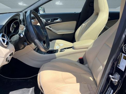 Used 2019 Mercedes-Benz CLA 250 image 3