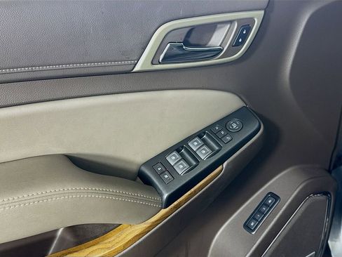 Used 2020 GMC Yukon Denali w/ Denali Ultimate Package AWD/4WD image 18