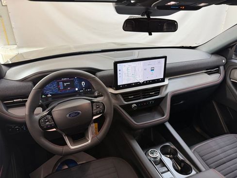 New 2026 Ford Explorer ST-Line image 10