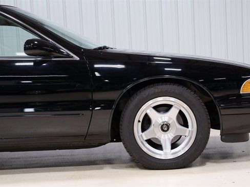 Used 1996 Chevrolet Impala SS RWD image 27