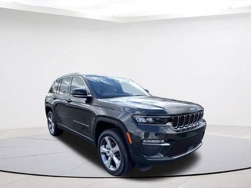 New 2024 Jeep Grand Cherokee Limited AWD/4WD image 7