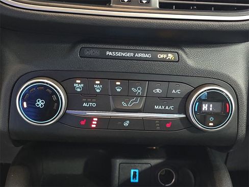 Used 2020 Ford Escape SEL image 18