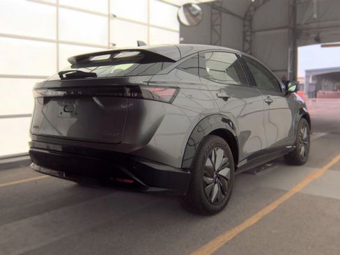 Used 2024 Nissan Ariya AWD image 2