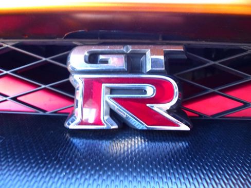 Used 2010 Nissan GT-R Premium image 25
