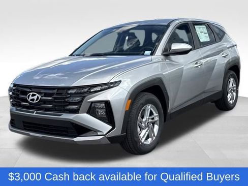 New 2026 Hyundai Tucson SE image 2