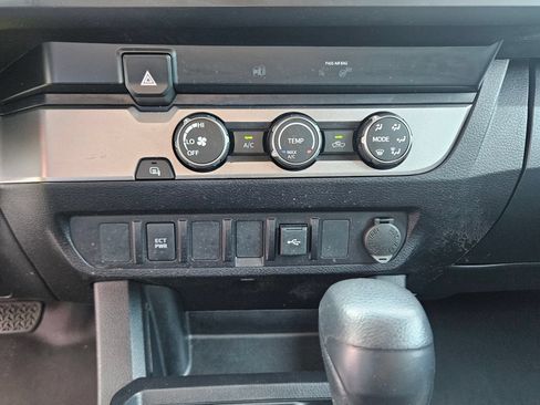 Used 2023 Toyota Tacoma SR RWD image 14