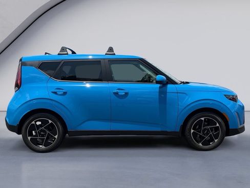 Used 2025 Kia Soul EX FWD image 6