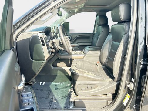 Used 2019 GMC Sierra 2500 Denali w/ Duramax Plus Package AWD/4WD image 11