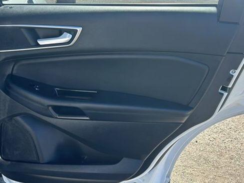 Certified 2020 Ford Edge SEL w/ Convenience Package AWD/4WD image 12