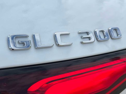 New 2026 Mercedes-Benz GLC 300 4MATIC image 14