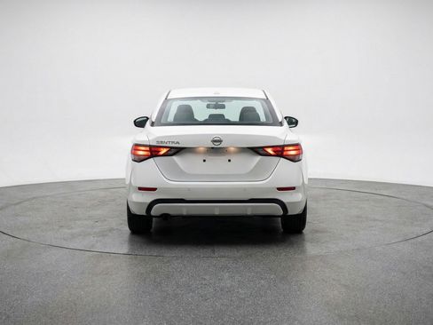 Used 2025 Nissan Sentra SV image 7