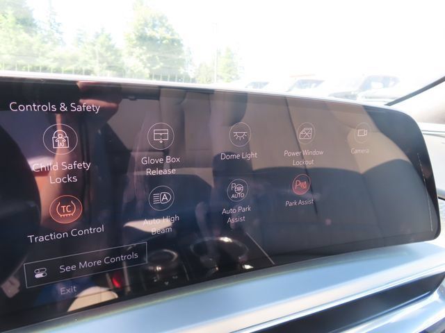 Used 2024 Cadillac Lyriq Sport w/ LPO, Floor Liner Package AWD/4WD image 28