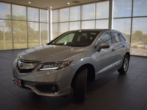Used 2017 Acura RDX AWD w/ Technology Package image 3