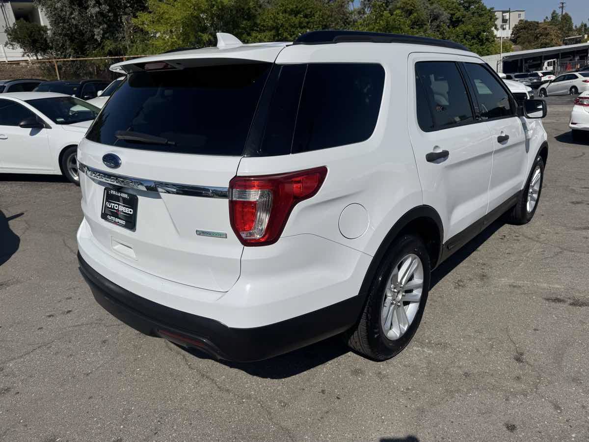 Used 2017 Ford Explorer FWD image 5