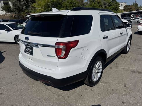 Used 2017 Ford Explorer FWD image 5