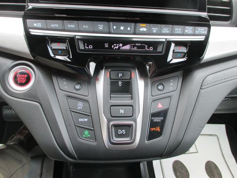 Used 2025 Honda Odyssey Sport-L image 20